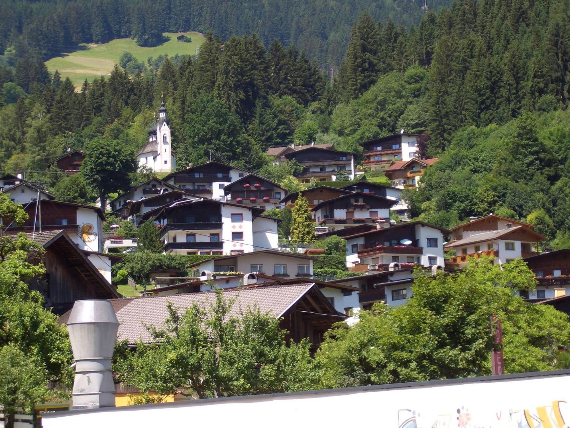 Apart Ritzl Fügen Buitenkant foto