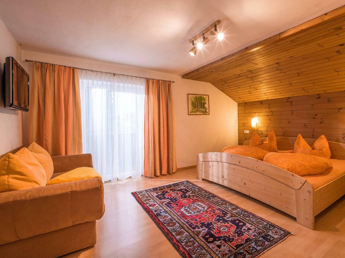 Apart Ritzl Fügen Buitenkant foto